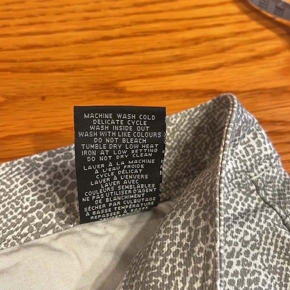 Original  Nicole Miller Sz 16 grey/white snakeskin patterned stretch jeans - Picture 9 of 10